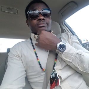 Meet your Posher, Olumide